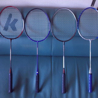バドミントンラケット★プリンス１本・カワサキ３本 専用カーバー３...