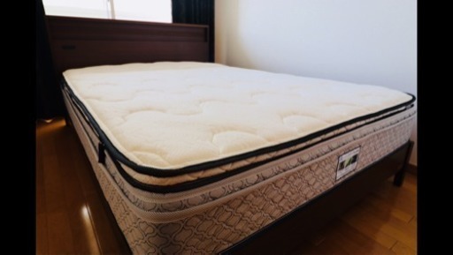美品 ダブルベッド Sealy (シーリー社)
