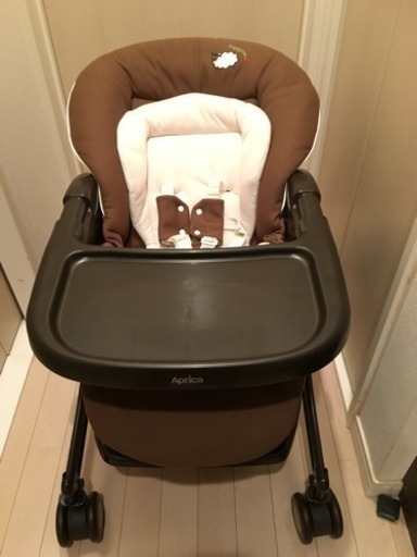 新品同様 アップリカ ユラリズム イージーウォッシュ（イオン限定モデル）