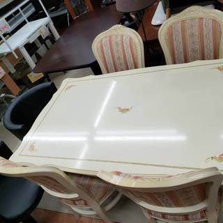 ロココ調　ダイニング５点セット