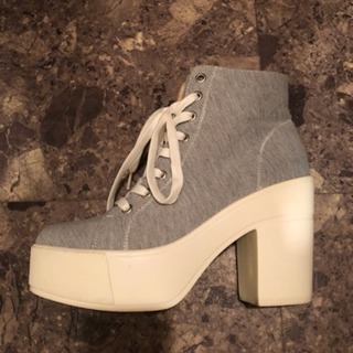 レディース厚底スニーカーの画像