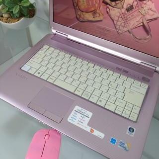 最新Wind10搭載✨大人気✨SONY✨VAIO✨高速メモリ4G✨Wi-Fi 光沢ブレイジングレッドのとても可愛いVAIO☆ とても美品！ 最新