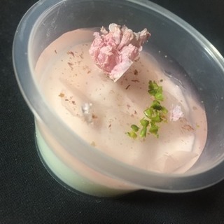 お菓子を作る友達が欲しいです。