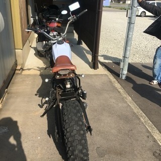 TW  バイク 200