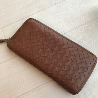 ボッテガ・ヴェネタ長財布