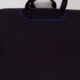 ノートパソコン携帯バックの画像