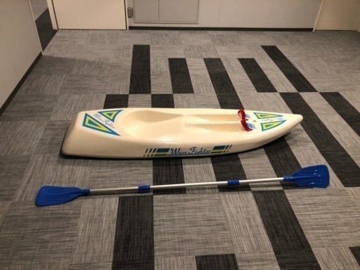 シットオントップカヤック 一人乗り用 フィン付き パドル付き アウトドア 全長220cm