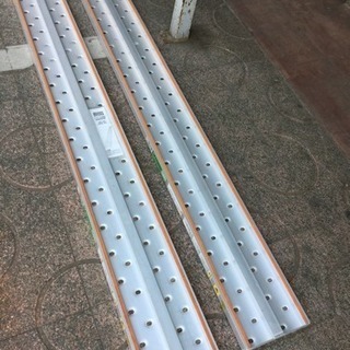 ■2本セット 中古美品■長谷川工業 アルミ足場板 アルステージ 片面使用タイプ 全長2m AD-32の画像