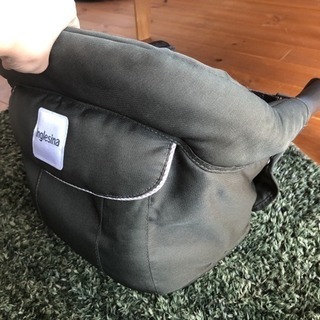 イングリッシーナ ベビーチェア 廃盤カーキ 撥水カバー付きの画像