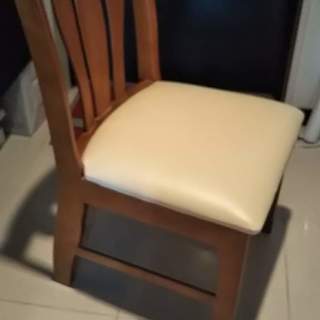 椅子2脚　（ほぼ未使用）