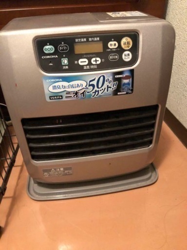 石油ファンヒーター(二台)おまけを付き