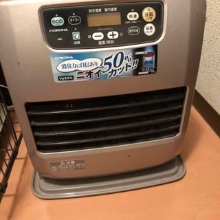  石油ファンヒーター(二台)おまけを付き