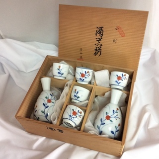 有田焼♪西山造♪小町酒器揃♪木箱入箱やけ、汚れ、書き込みあり♪未使用品