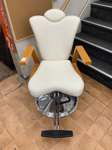 スタイリングチェア リクライニング・高さ調節可能