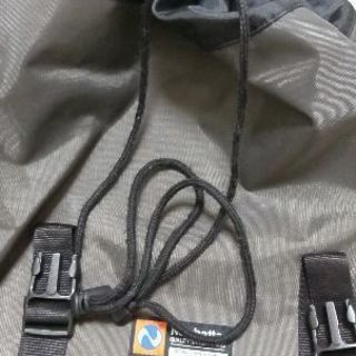 NEWHATTAN TRAPEZA バックパックの画像