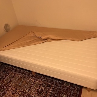 コンパクトサイズ ベッド(引き取り5/6希望)の画像