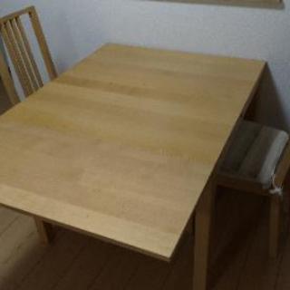 【取引中】IKEA　伸縮式ダイニングテーブルセットの画像