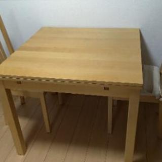 【取引中】IKEA　伸縮式ダイニングテーブルセットの画像