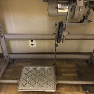 工業用ミシンの画像