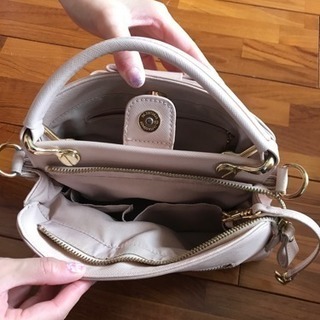 Samantha Vega  バックの画像