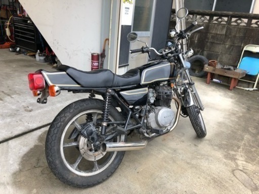 絶版車Kawasaki Z250FT A1型 レストアベース