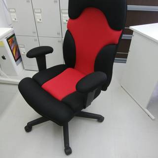オフィスチェア ロッキング メッシュ　昇降機能付きの画像