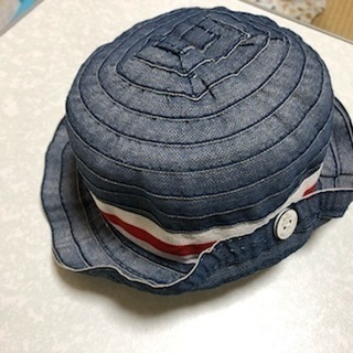 帽子１つ250円の画像