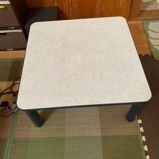 一人暮らし用こたつの画像