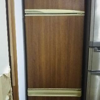 レトロ冷蔵庫