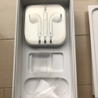 アイフォーン純正イヤホンの画像