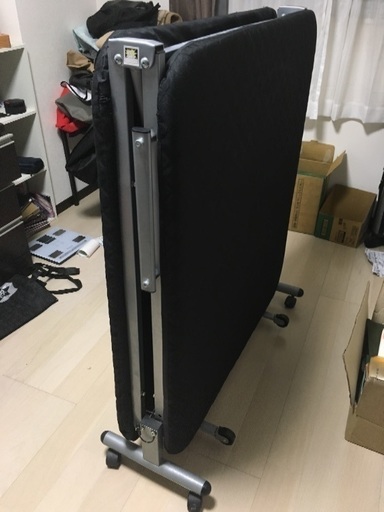 折り畳み式ベッド