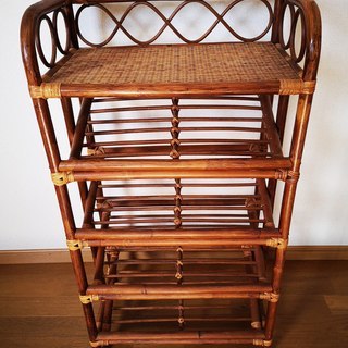 （決定済）籐家具ラタン　スリッパラック／下駄箱　中古　取りに来て...