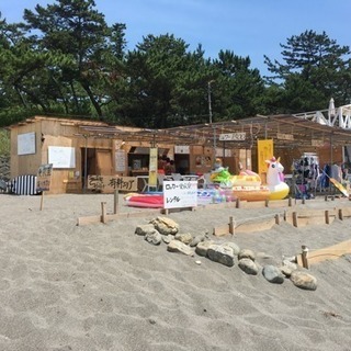海の家 スタッフ募集 葉山の御用邸前に広がる世界的に知られてる綺...