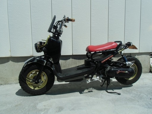 ホンダ　ズーマー　ZOOMER　フルカスタム　ロンホイ　ローダウン　社外パーツ多数