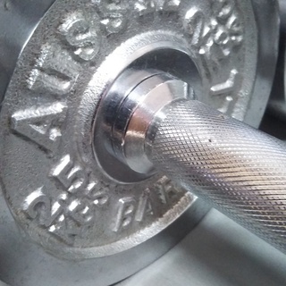 AUSSIE(オージー ）ダンベル　片方17ｋｇ×2個の画像