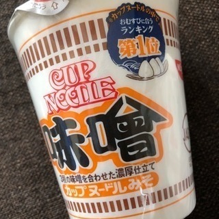 レア‼️カップヌードル味噌4個セットの画像