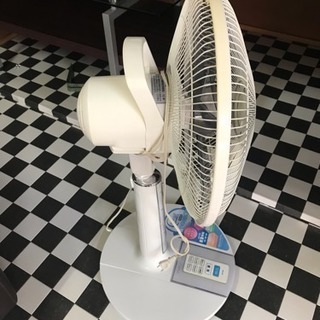 【リサイクルサービス八光　田上店　安心の1か月保証】日立リビングサプライ 扇風機 リビング扇 30cm リモコンタイプ HEF-60Rの画像