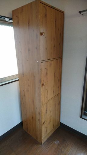 三段カラーボックス扉つき