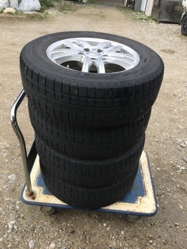 215/65R16スタッドレス7分山2012年製