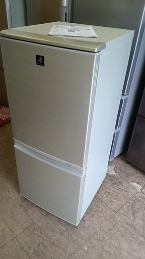 シャープ（SHARP）　プラズマクラスター搭載　2ドア　冷凍冷蔵庫　SJ-PD14X-Ｎ　2013年製