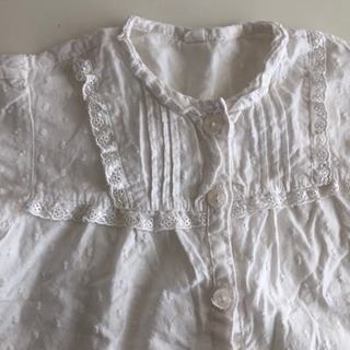 取引中197.ホワイトブラウス 95cmの画像