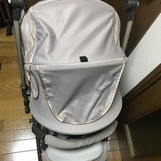 コンビのベビーカー グランパセオ LY-600 ネイチャーベージュの画像
