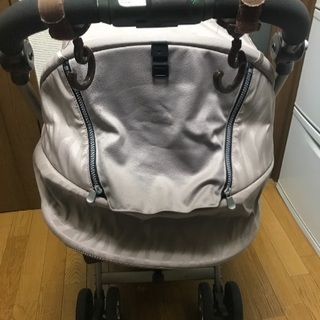 コンビのベビーカー グランパセオ LY-600 ネイチャーベージュの画像