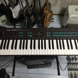 YAMAHA DX27 シンセサイザー
