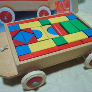  積み木　木の車に入っています　箱つき　ドイツ製　HEROS