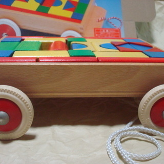  積み木　木の車に入っています　箱つき　ドイツ製　HEROSの画像