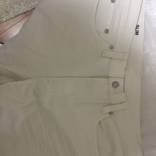 新品 無印良品 ズボン メンズ 白 お洒落 状態良の画像