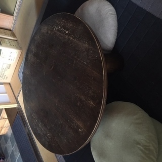 座卓使い込んでいますが、頑丈です。