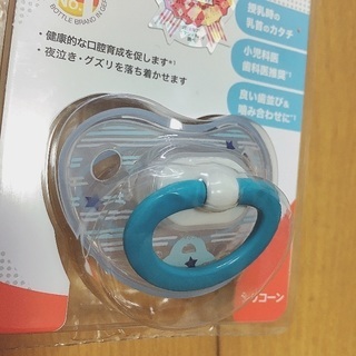 ヌーク NUK おしゃぶり 未使用の画像