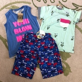 新品 タグ付き 男の子 服の画像